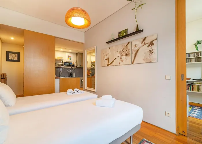 Bombarda 214 By Innkeeper * Oporto